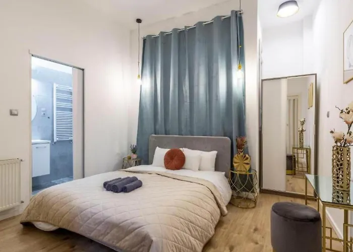 Appartement à 3 Chambres à Coucher